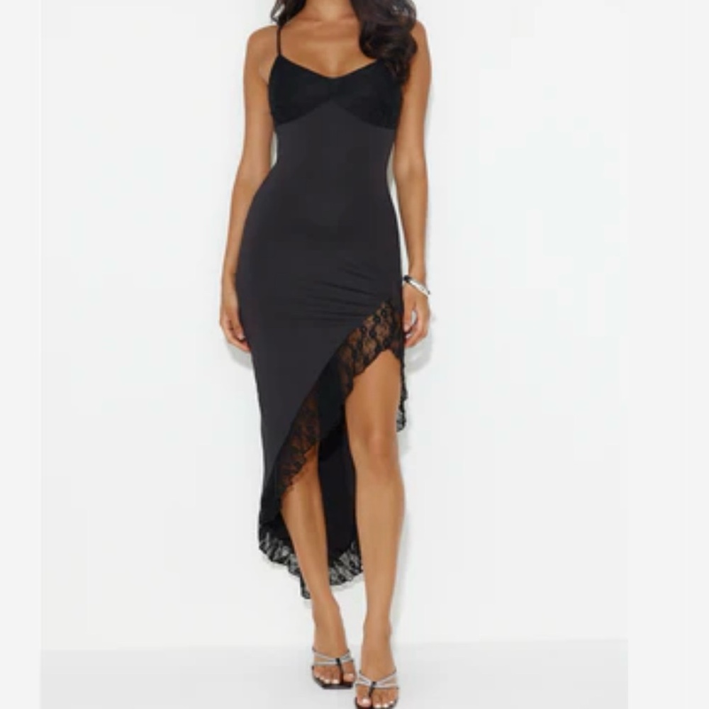 NWT Hello Molly black lace trim dress size 6